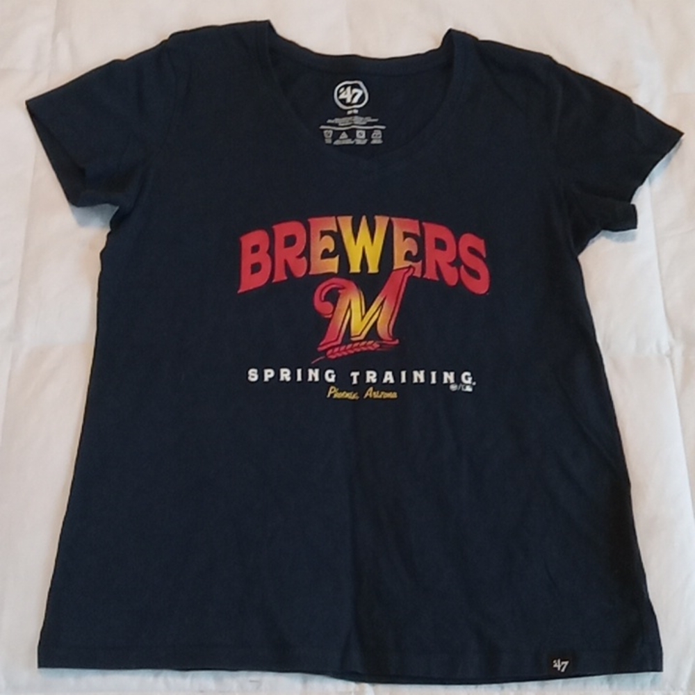 47 Milwaukee Brewers spring training v neck sz M